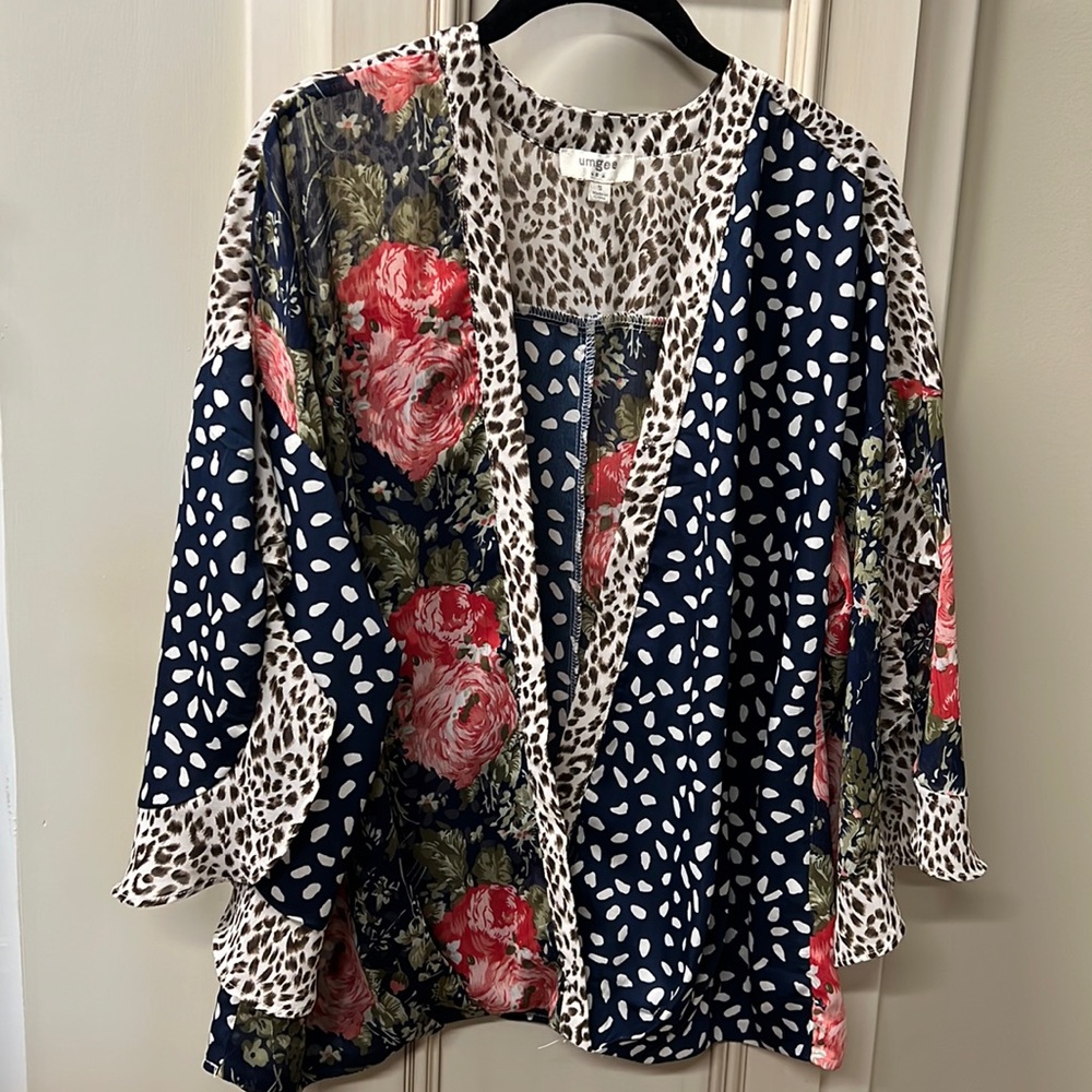 Umgee colorful blouse size Small
